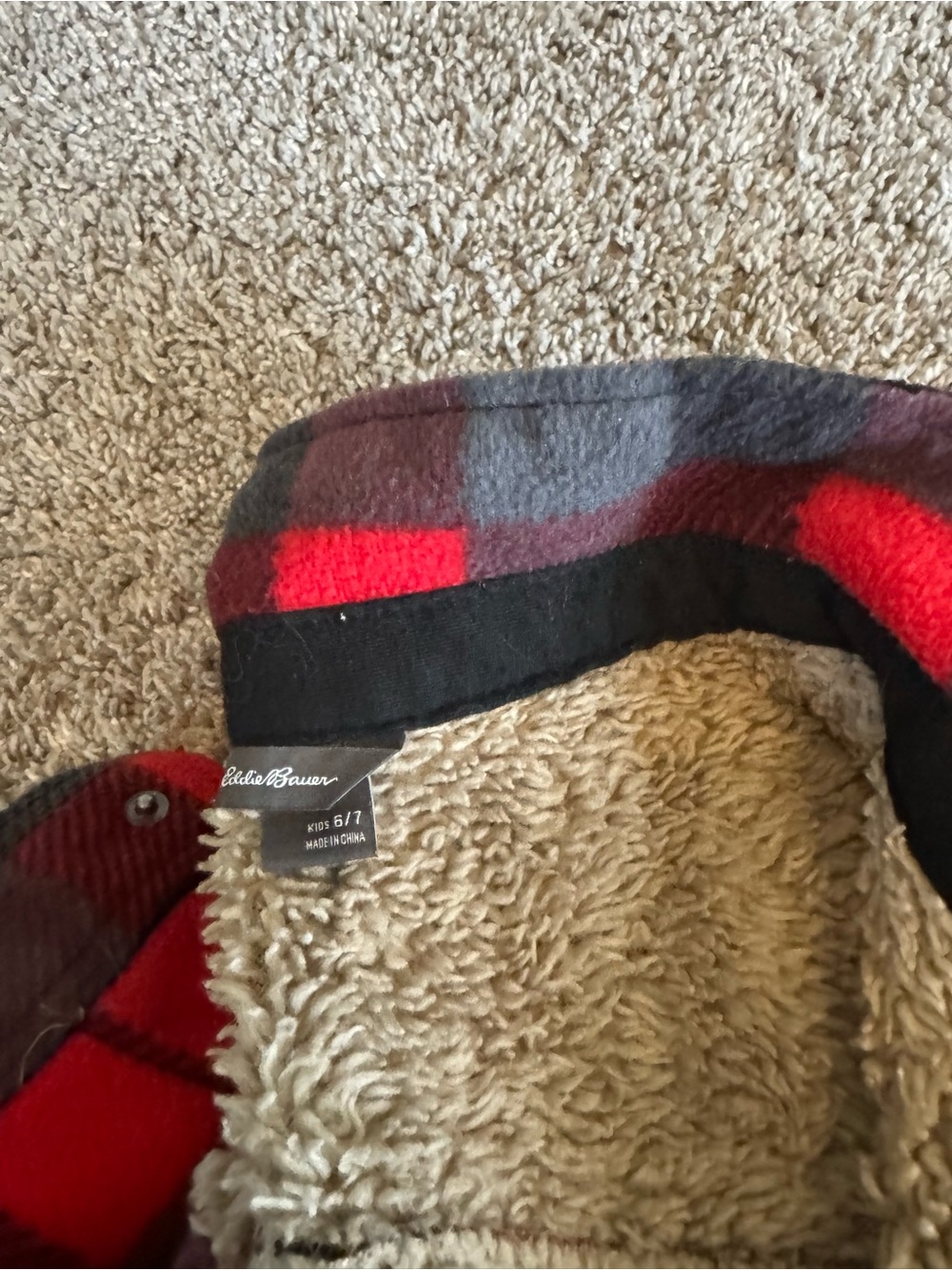 Eddie Bauer Red and Black Buffalo Plaid Sherpa-Lined Puffer Jacket - Picture 5 of 5